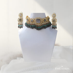Kundan-Choker Set Pokhraj